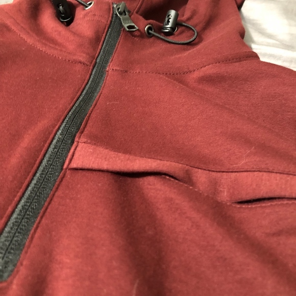 Banana Republic Maroon Hoodie Mens M Half Zip NWOT - Picture 2 of 8
